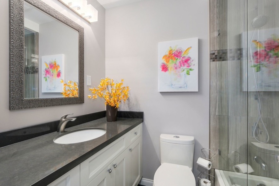 Bathroom remodeling in North Vancouver